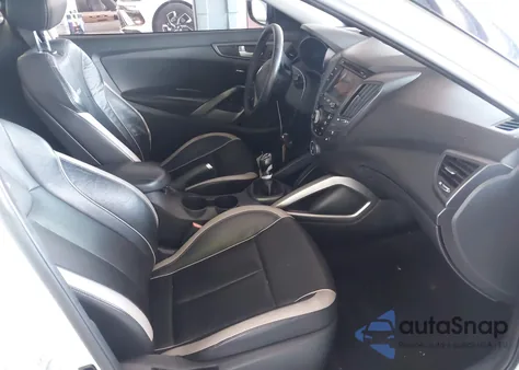 2013 Hyundai Veloster Turbo W/Black z USA, uszkodzony, nr VIN KMHTC6AE5DU154053